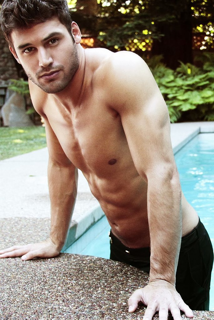 13-Ryan-Guzman-Pictures-You-Really-Really-Need-See.jpg