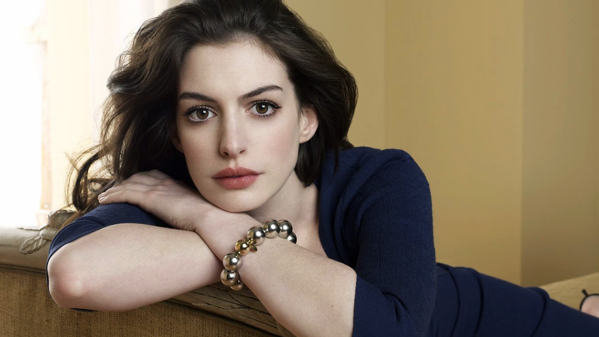 Anne Hathaway.jpg