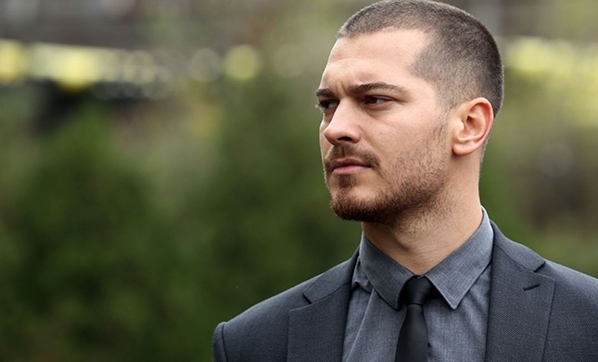 cagatay-ulusoy-ekrana-donuyor-4536327.jpg