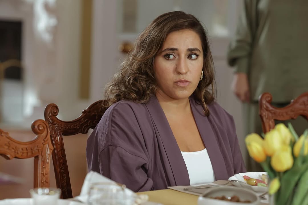 CEREN TAŞCİ - EMEL Ceren Taşci’nin güçlü oyuncu kadrosunda yer aldığı #çarpıntı bu akşam ekran y.jpg