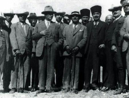 gxya3ir-sapka-kanunu-25-kasim-1925.jpg