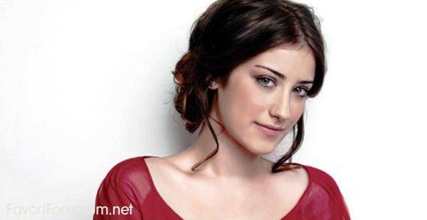 hazal-kaya.jpg
