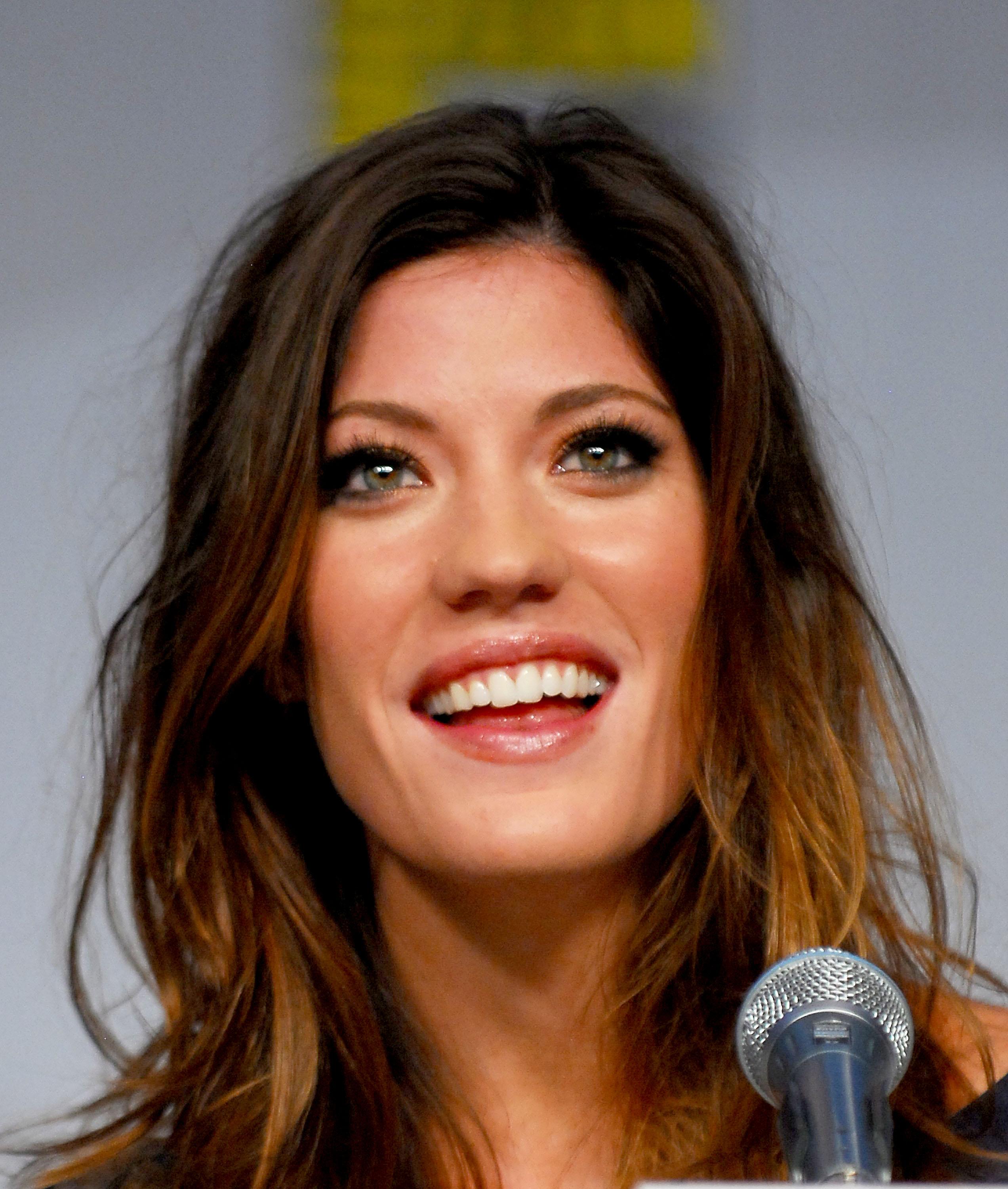 Jennifer-Carpenter-Wallpaper-for-iPad.jpg