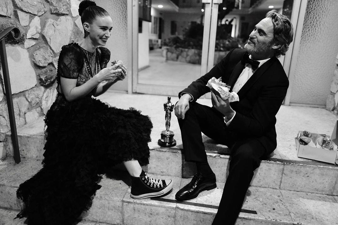 Rooney Mara-Joaquin Phoenix.jpg