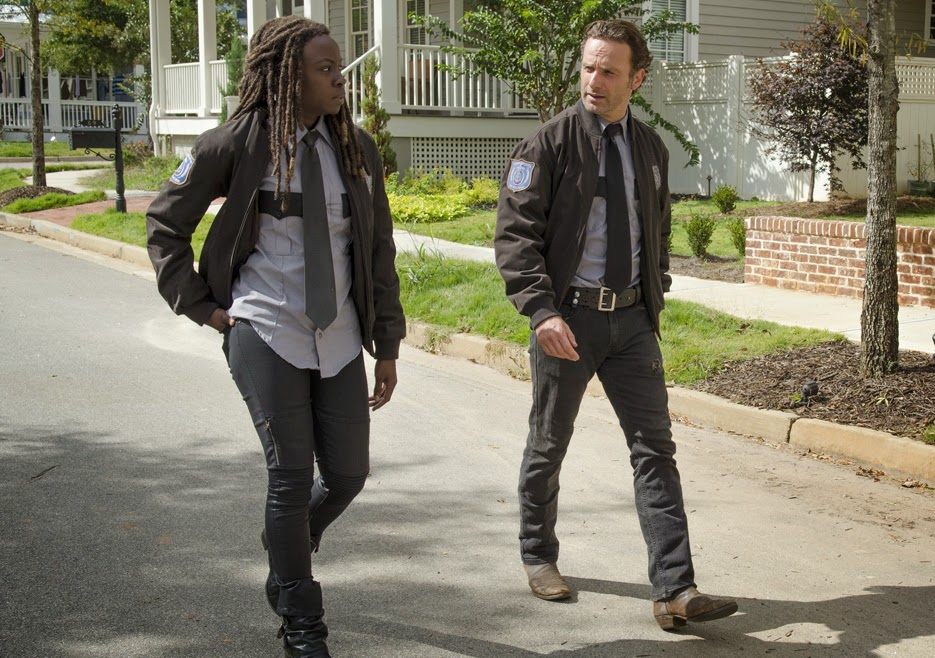 the-walking-dead-episode-513-michonne-gurira-rick-lincoln-935-1.jpg