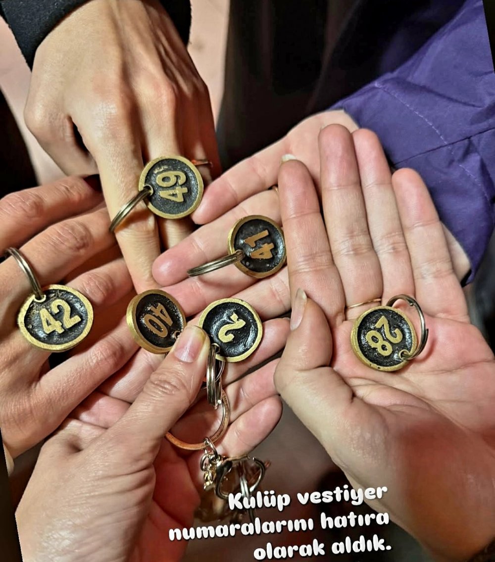 Screenshot_20251209_173814_Instagram.jpg Screenshot_20251209_173814_Instagram.jpg